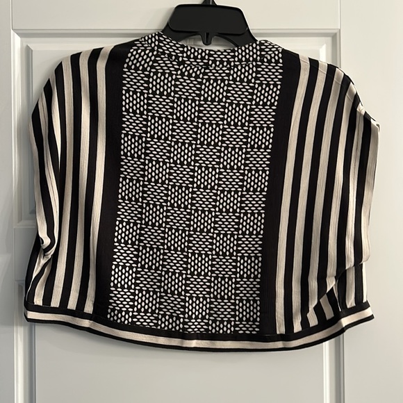 Soft Surroundings cropped rayon jacket/cardigan - Picture 3 of 4